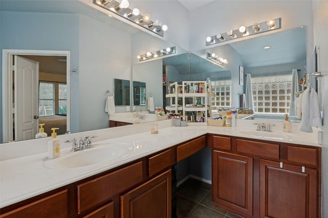 2847 Tranquilo, Grand Prairie, TX 75054