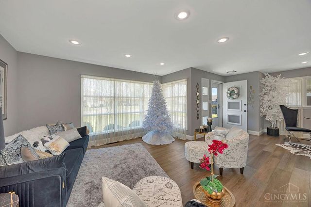 39 Hermay Drive, Hamilton, OH 45013