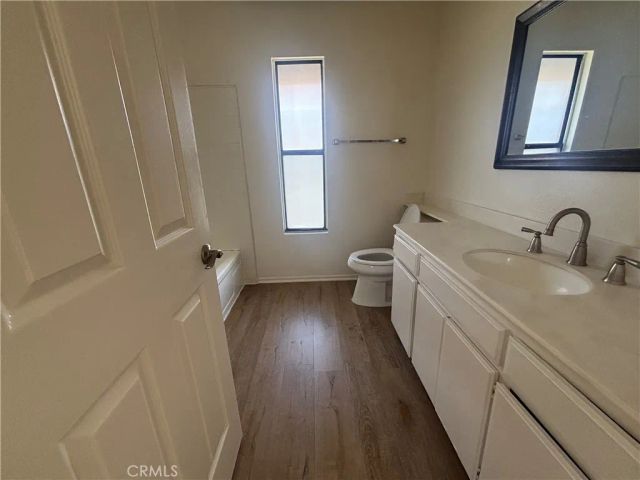 8 Marsh Hawk, Irvine, CA 92604