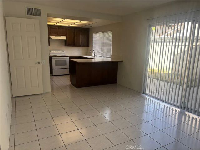 8 Marsh Hawk, Irvine, CA 92604