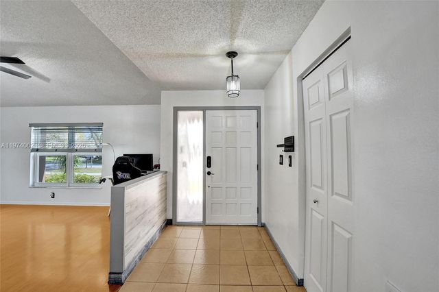 5355 SW 116th Ave, Cooper City, FL 33330