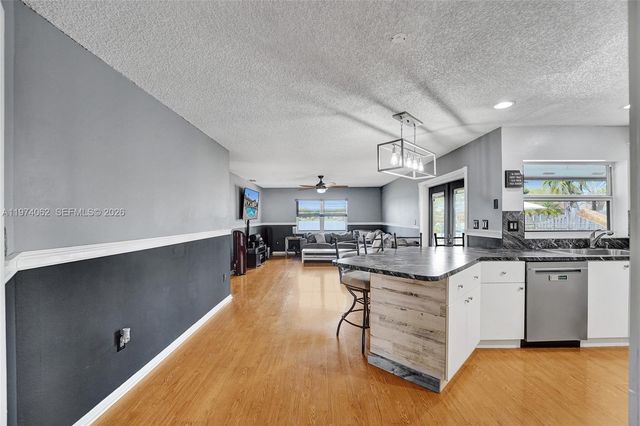 5355 SW 116th Ave, Cooper City, FL 33330