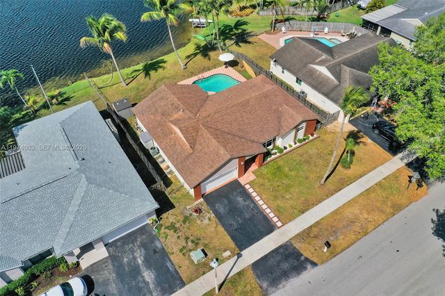 5355 SW 116th Ave, Cooper City, FL 33330