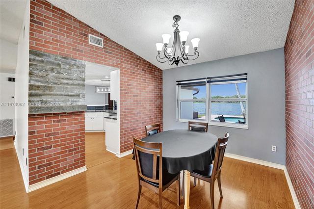 5355 SW 116th Ave, Cooper City, FL 33330