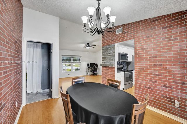 5355 SW 116th Ave, Cooper City, FL 33330