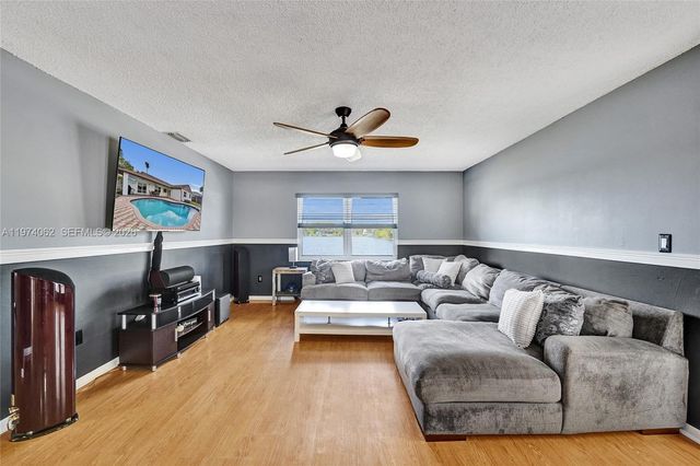 5355 SW 116th Ave, Cooper City, FL 33330