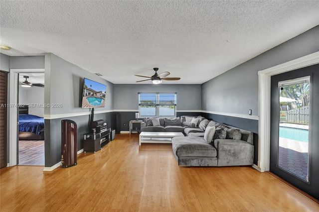 5355 SW 116th Ave, Cooper City, FL 33330