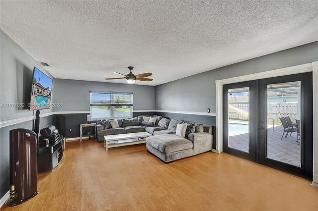 5355 SW 116th Ave, Cooper City, FL 33330