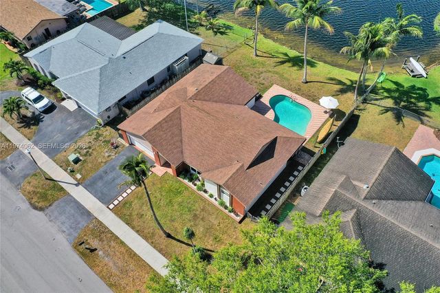 5355 SW 116th Ave, Cooper City, FL 33330