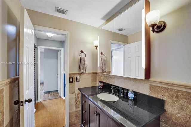 5355 SW 116th Ave, Cooper City, FL 33330