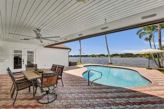 5355 SW 116th Ave, Cooper City, FL 33330