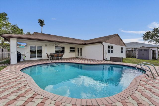 5355 SW 116th Ave, Cooper City, FL 33330