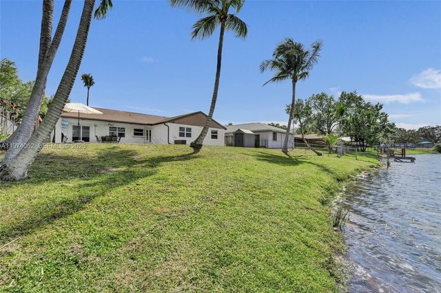 5355 SW 116th Ave, Cooper City, FL 33330