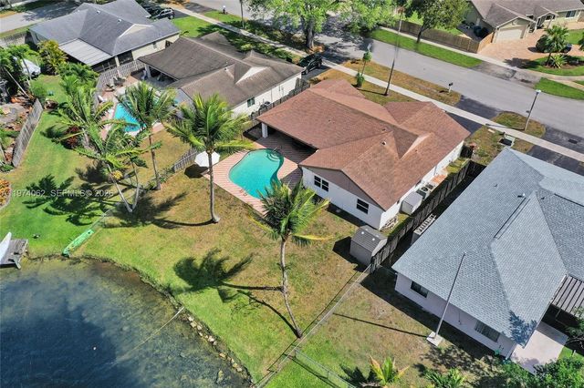 5355 SW 116th Ave, Cooper City, FL 33330