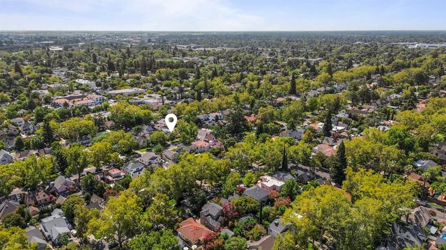 941 45th St, Sacramento, CA 95819