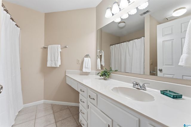 3557 CHIPPENHAM DRIVE, Birmingham, AL 35242