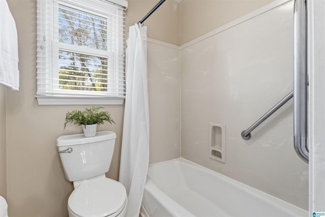 3557 CHIPPENHAM DRIVE, Birmingham, AL 35242