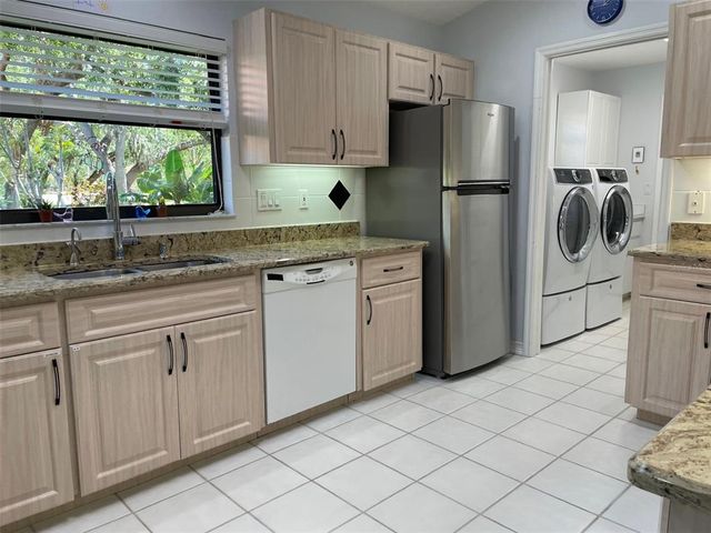 7363 SILVER FERN BOULEVARD 80, Sarasota, FL 34241