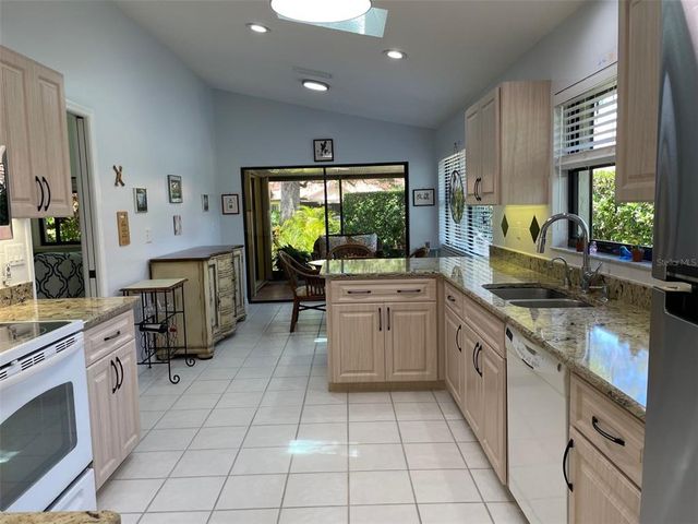 7363 SILVER FERN BOULEVARD 80, Sarasota, FL 34241