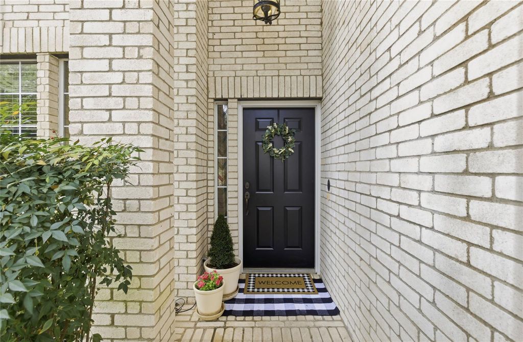 9109 Wampton WAY, Austin, TX 78749