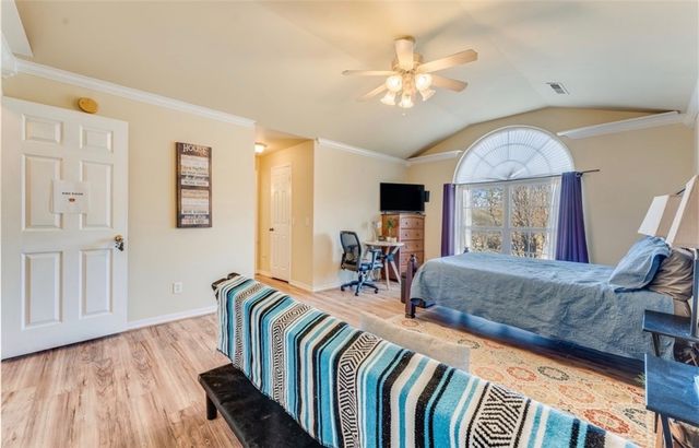 401 NE Shasta Court, Bentonville, AR 72712