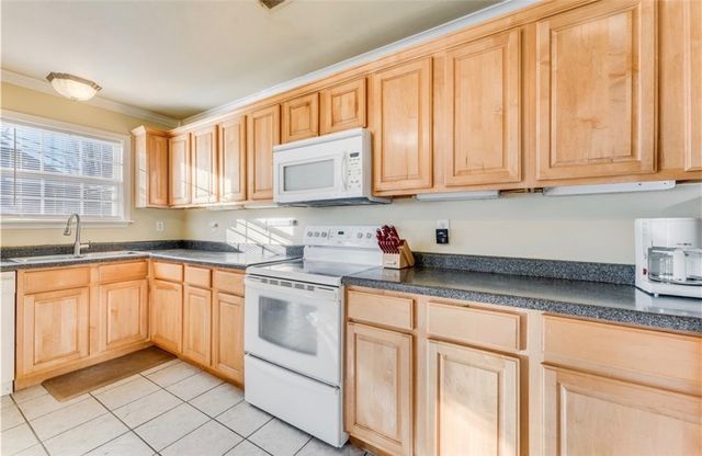 401 NE Shasta Court, Bentonville, AR 72712
