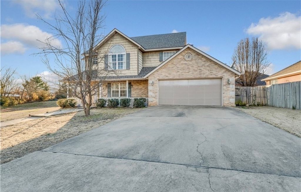 401 NE Shasta Court, Bentonville, AR 72712