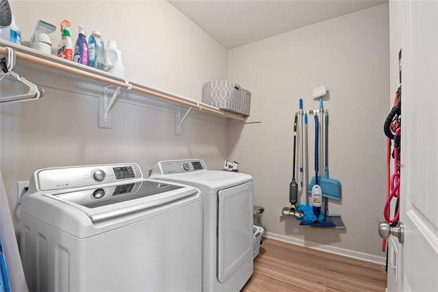 496 E Willow Street, Gardner, KS 66030