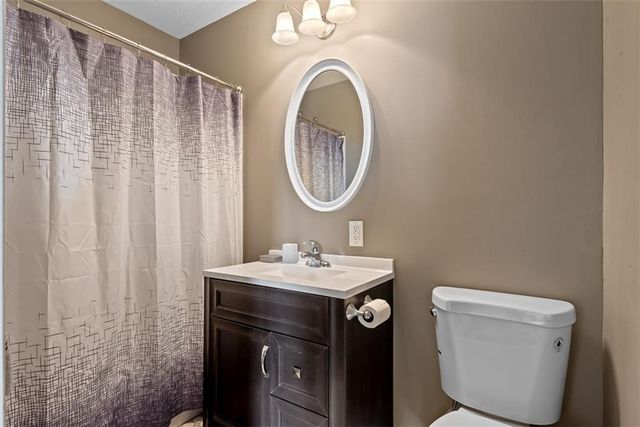 496 E Willow Street, Gardner, KS 66030