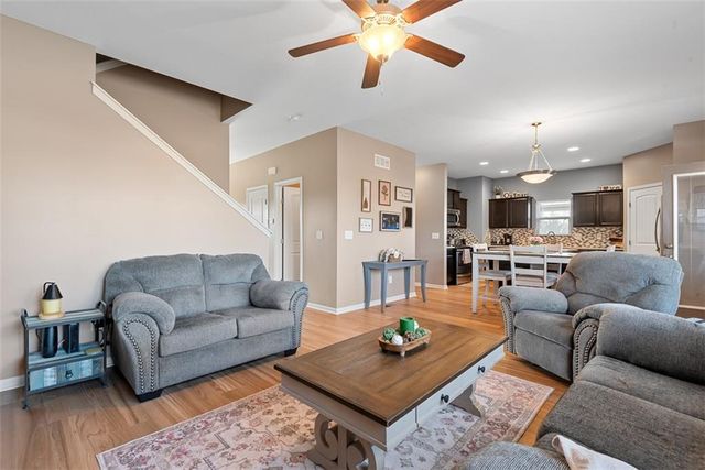 496 E Willow Street, Gardner, KS 66030