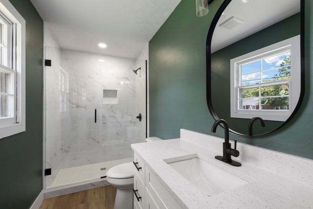 2435 S Kickapoo Avenue, Springfield, MO 65804