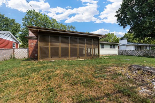 2435 S Kickapoo Avenue, Springfield, MO 65804