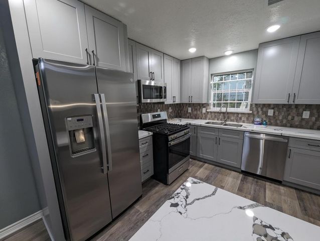 5634 Canterway Drive, Houston, TX 77048