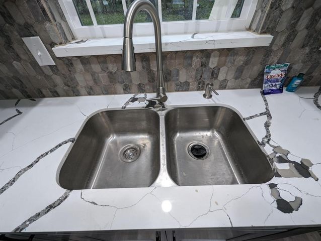 5634 Canterway Drive, Houston, TX 77048