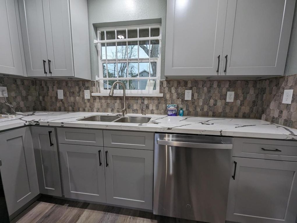 5634 Canterway Drive, Houston, TX 77048