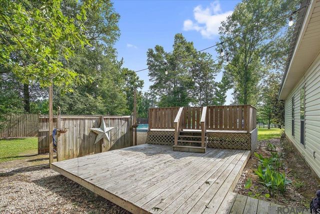 730 Hundred Oaks Dr, Montpelier, LA 70422