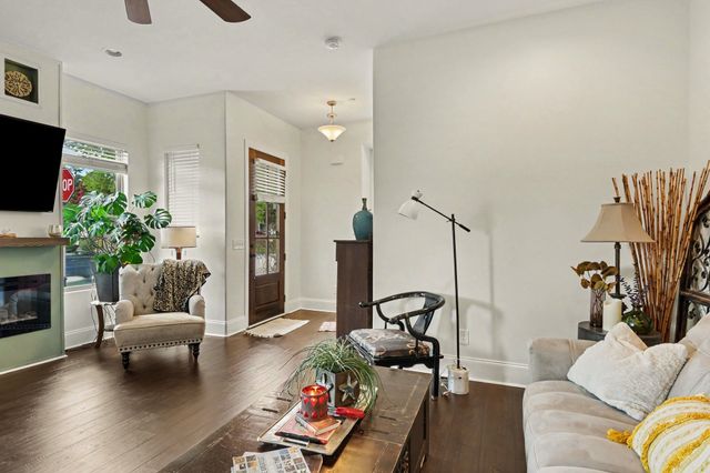 107 Savannah Ave, Pleasant View, TN 37146
