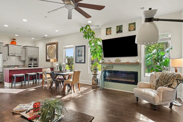 107 Savannah Ave, Pleasant View, TN 37146