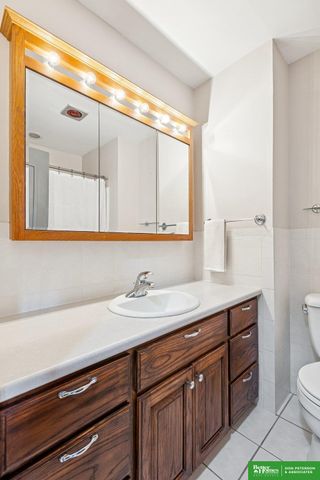 2328 Parkview Drive, Fremont, NE 68025