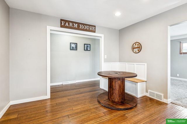 2328 Parkview Drive, Fremont, NE 68025