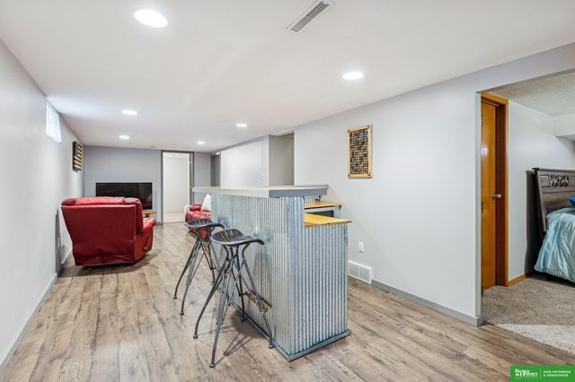 2328 Parkview Drive, Fremont, NE 68025