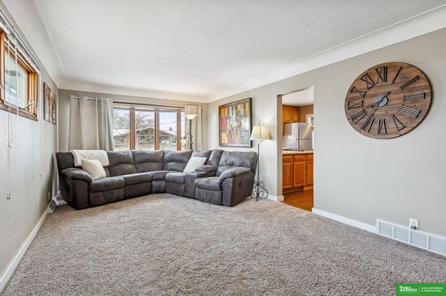 2328 Parkview Drive, Fremont, NE 68025