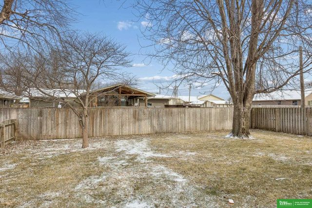 2328 Parkview Drive, Fremont, NE 68025