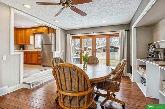 2328 Parkview Drive, Fremont, NE 68025