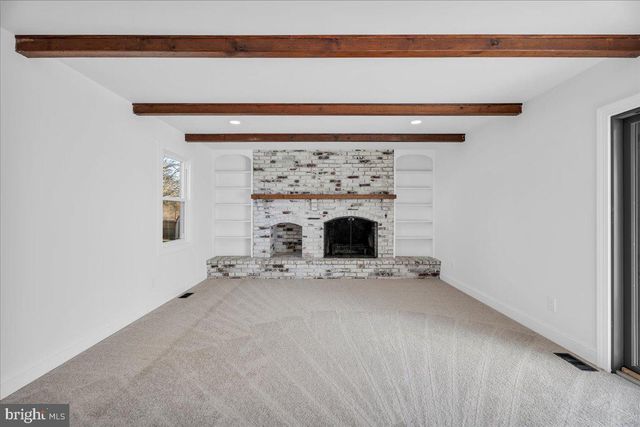 51 HOLLY DR, West Deptford, NJ 08096