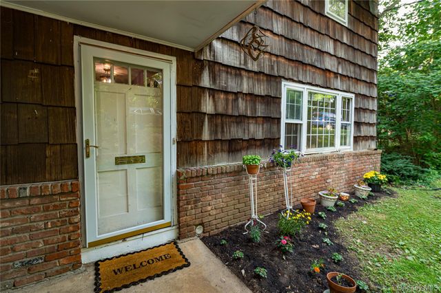 6 Glades Way, Huntington, NY 11743