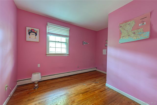 6 Glades Way, Huntington, NY 11743