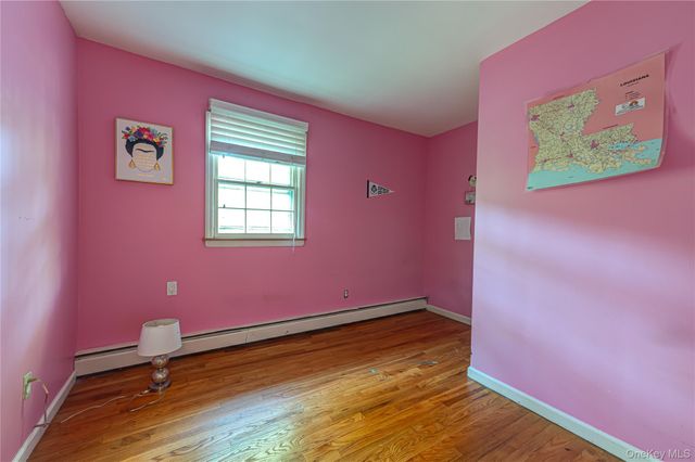 6 Glades Way, Huntington, NY 11743
