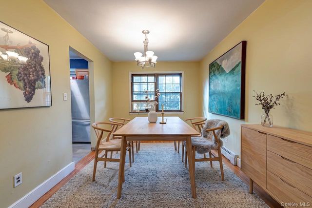 6 Glades Way, Huntington, NY 11743