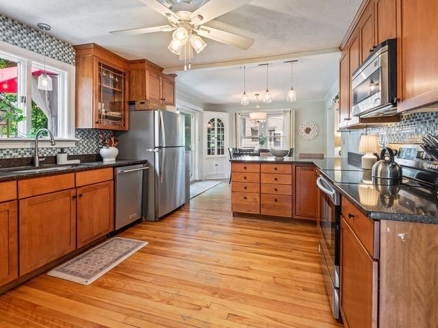 46 North Parkway, Worcester, MA 01605